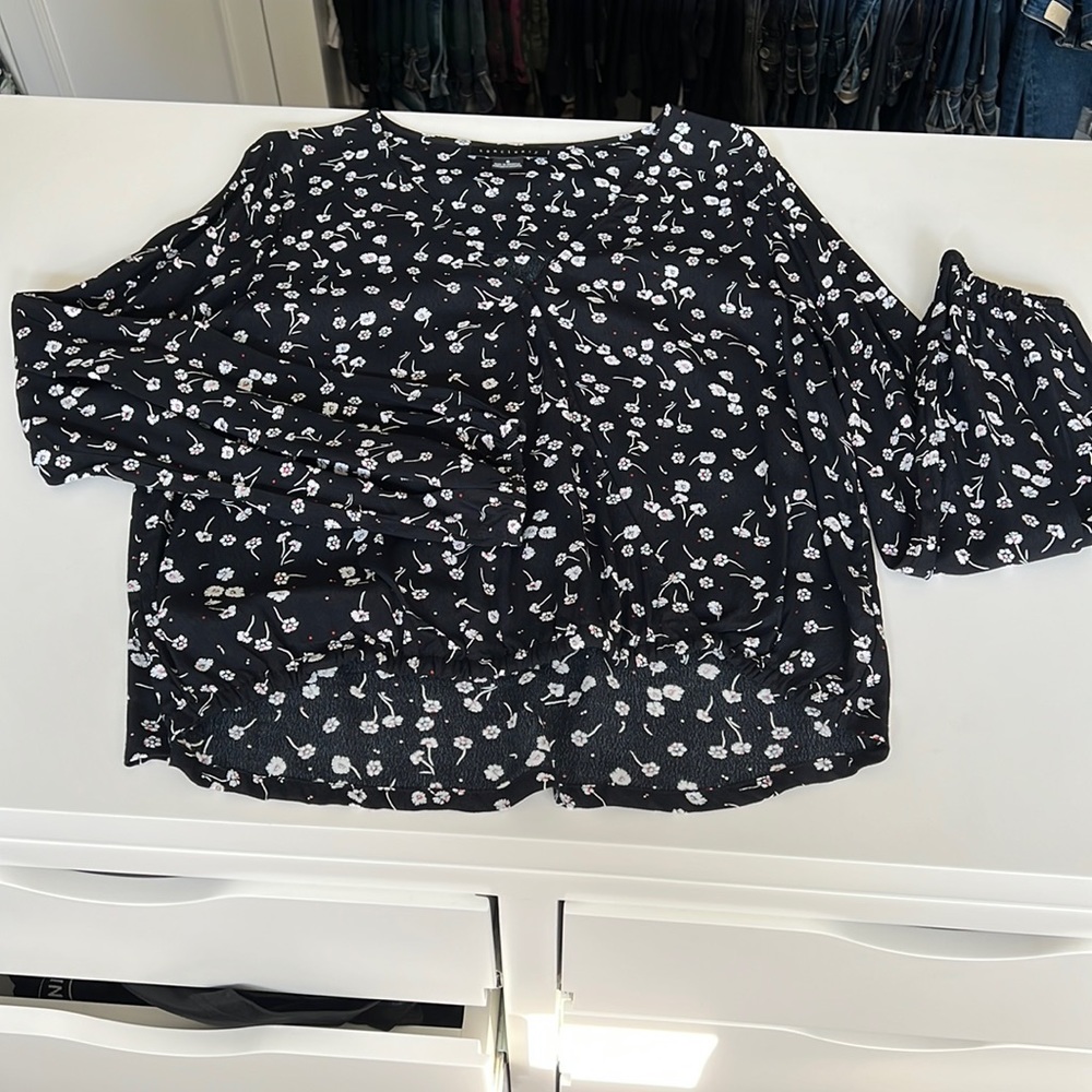 Sanctuary Black Floral high low blouse